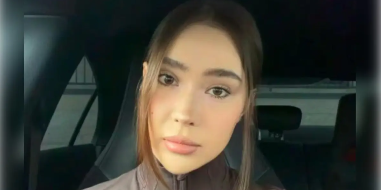 Схватил за грудь и пытался сорвать халат: курьер приставал к девушке в её квартире в Алматы