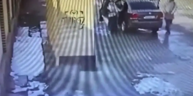 13-летнюю девочку пытались похитить в Таразе: полиция задержала подозреваемых