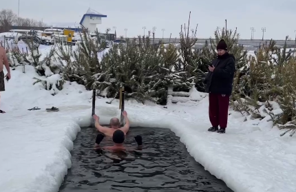 Ледяной драйв: как Астану захватил тренд на моржевание (ВИДЕО)