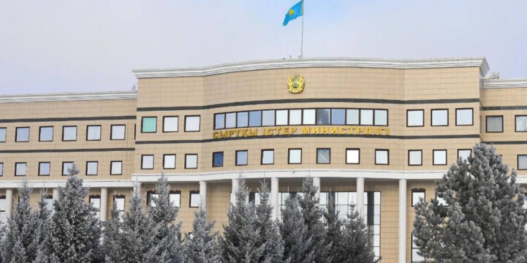 МИД рекомендует казахстанцам отказаться от поездок в Иран