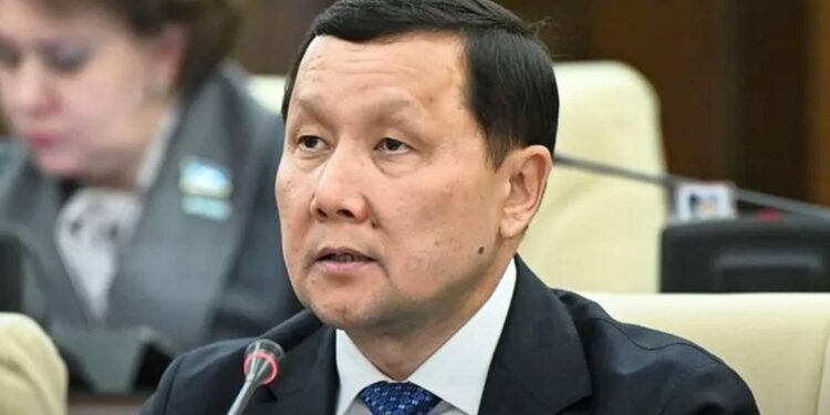 Абзал Куспан назвал включение адвокатуры в Конституцию историческим шагом