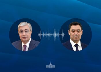 Токаев и Жапаров переговорили по телефону