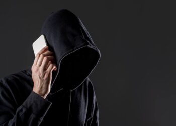 Четыре месяца преследования: суд в Семее приговорил сталкера к 100 часам работ