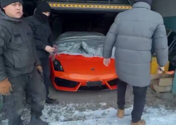 Lamborghini изъяли у жителя Астаны из-за дела о сотнях обманутых дольщиков