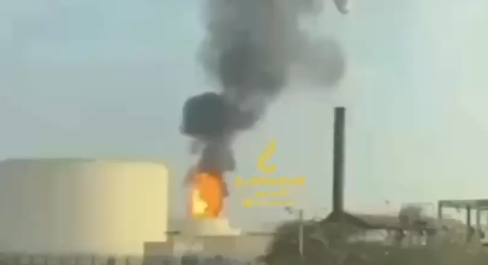 В Сети появилось видео с последствиями ударов Ирана по заводу в Бахрейне