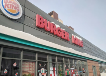 Скандал вокруг Burger King в Казахстане: Минтруда выявило нарушения