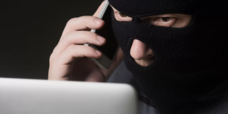 Мошенники звонят казахстанцам под предлогом “регистрации на референдум”