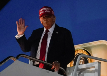Дональд Трамп сообщил, из-за чего отложил поездку в Китай