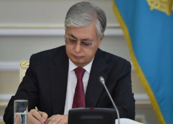 Токаев подписал закон о реадмиссии и указ о создании института уполномоченного по вопросам семьи