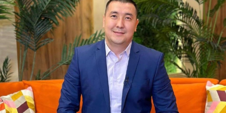 Задержан юрист и блогер Молдахан Адилетхан