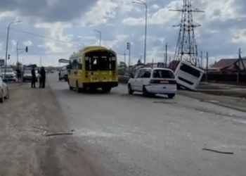 Школьный автобус попал в ДТП в Западно-Казахстанской области