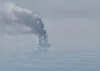 Военная база и нефтяная вышка ОАЭ подверглись атакам