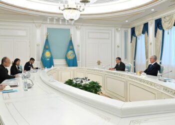 Токаев и глава Азиатского банка развития обсудили финансирование приоритетных проектов