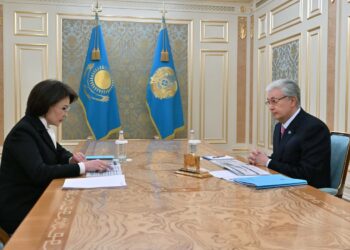 Токаев принял главу Минздрава Акмарал Альназарову