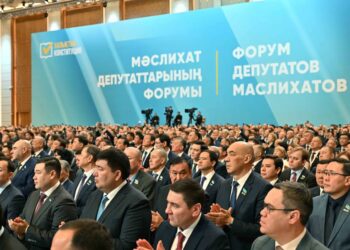 Токаев: ВВП Казахстана достигнет 320 млрд долларов несмотря на глобальные вызовы