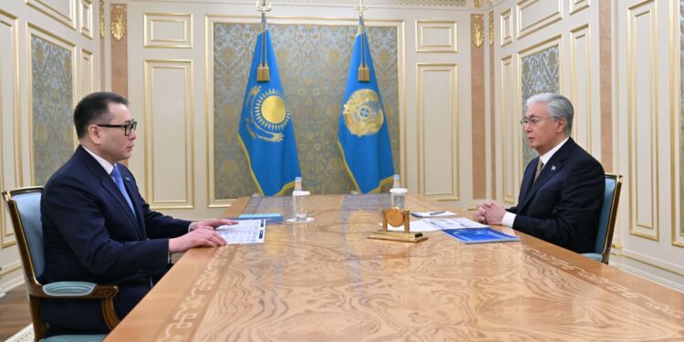 Президент заслушал отчет министра торговли и интеграции Армана Шаккалиева