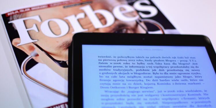 Казахстанцы впервые вошли в мировой рейтинг миллиардеров Forbes