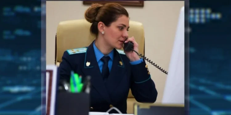 Домашний арест или нет? В Генпрокуратуре объяснили перемещения Олеси Кексель
