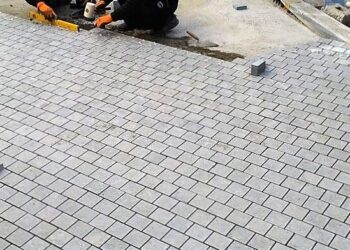 «Ущерба не было»: аким Медеуского района прокомментировал скандал с брусчаткой