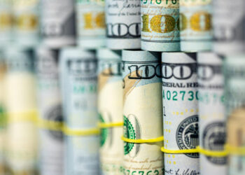 Доходы бюджета Казахстана увеличились почти на 17%