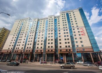 18-летнего парня спасли с крыши ЖК «Коркем» в Астане