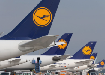 Забастовка в компании Lufthansa привела к отмене более 500 авиарейсов