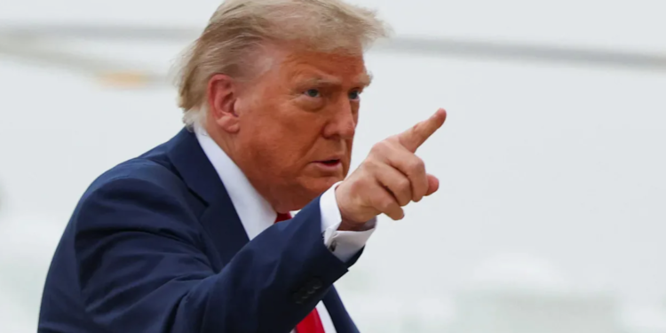 Доход 500 млн долларов в день: Трамп заявил, что Ирану выгоден открытый Ормузский пролив