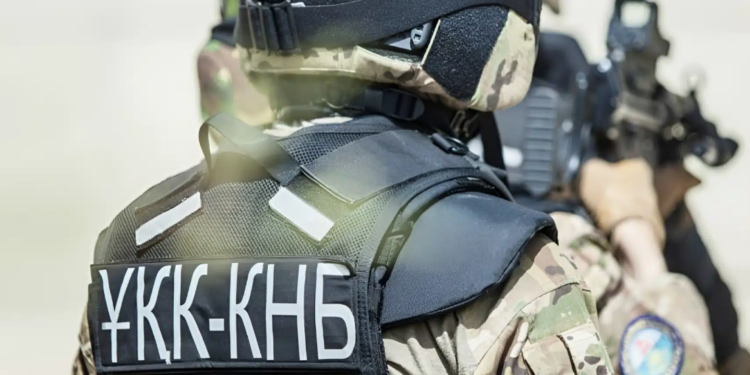 Сотрудники Комитета нацбезопасности задержали полицейских в Рудном