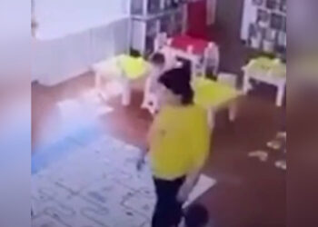 Скандал в детском саду Шалкара: родители 12 детей пожаловались на грубое обращение