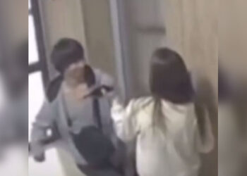 Агрессивный мужчина напал на девушку в подъезде: полиция начала расследование