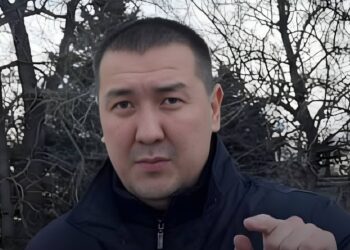 Блогера Адилетхана Молдахана арестовали на два месяца