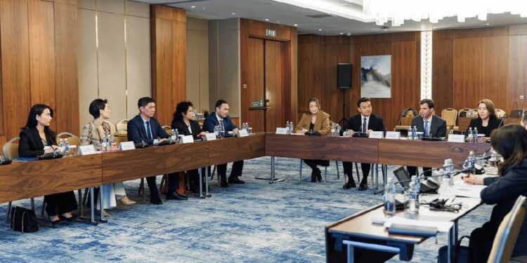 В Казахстане объявили о создании новой политической партии «Әділет»