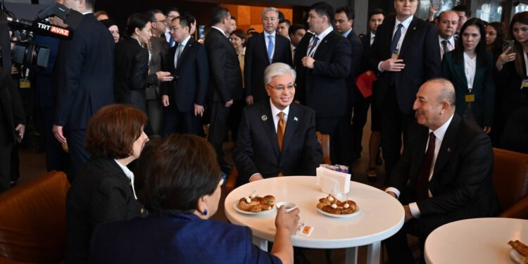 В центре внимания мировых СМИ: Токаев прибыл на V Анталийский дипломатический форум (ВИДЕО)