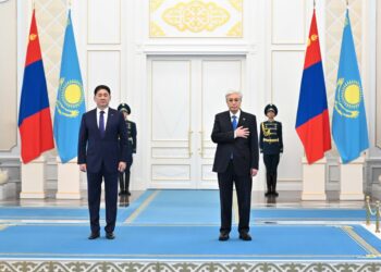 В Акорде встречают президента Монголии