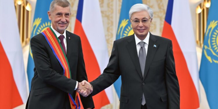Токаев наградил Андрея Бабиша орденом «Достық» I степени