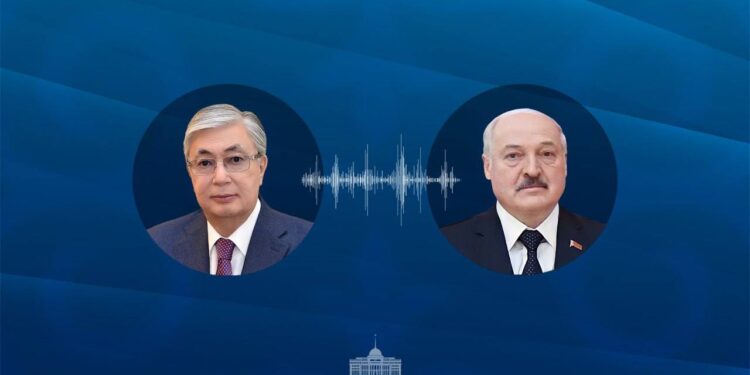 Токаев пригласил Лукашенко на саммиты ЕАЭС и форум в Астане