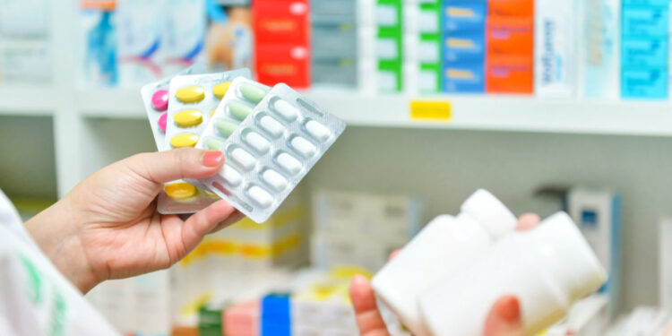 В Казахстане продавали бесплатные лекарства: выявлены массовые нарушения