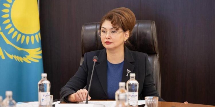 Аида Балаева поздравила с профессиональным праздником работников культуры и искусства