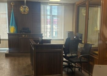 Суд над Данияром Мейрханом: теперь его защищают два адвоката