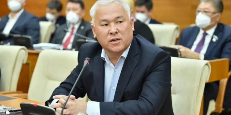 Абенов потребовал ужесточить проверки косметологических клиник после смерти Сауле Базархан