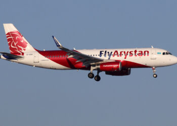 «Не успели на рейс»: жительница Астаны обратилась к FlyArystan после перекрытия дорог