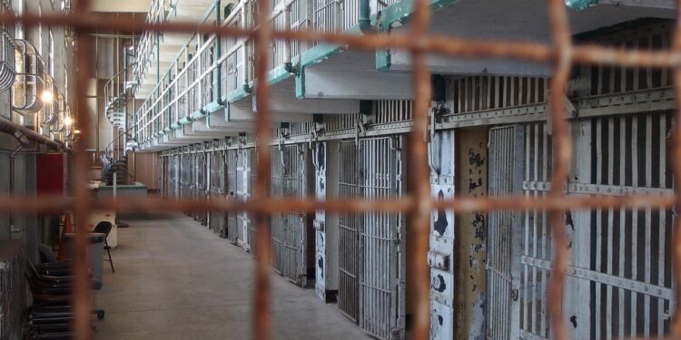 23-летняя девушка умерла в больнице после ареста в ИВС Шымкента