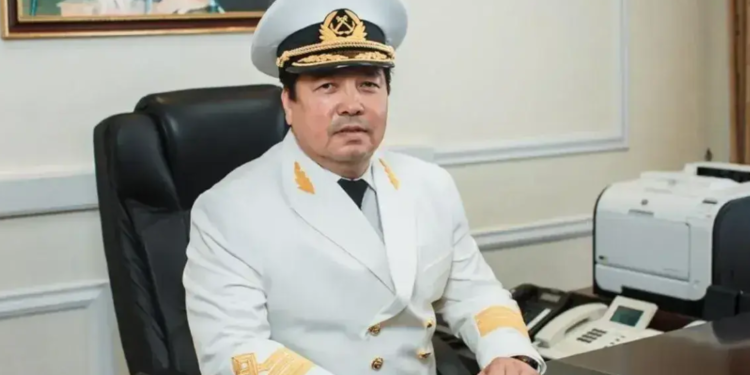 Экс-главе порта Актау вынесли приговор и сразу освободили из-под стражи