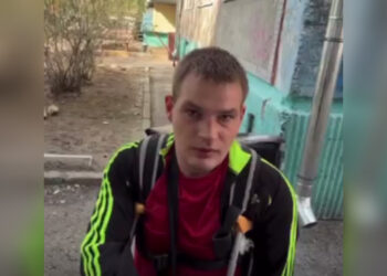 «Человек в маске» изменил жизнь мужчины с ДЦП и онкологией (ВИДЕО)