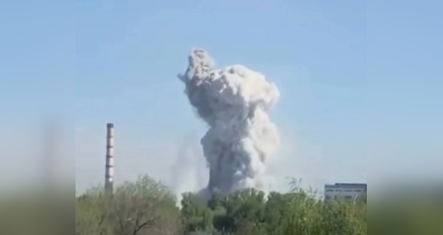 Взрыв произошёл на территории завода в Усть-Каменогорске (ВИДЕО)