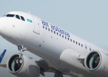 Самолёт Air Astana совершил вынужденную посадку в Актобе