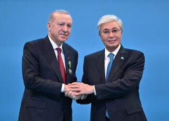 Президент Казахстана наградил Реджепа Эрдогана орденом Qoja Ahmet Yasaui