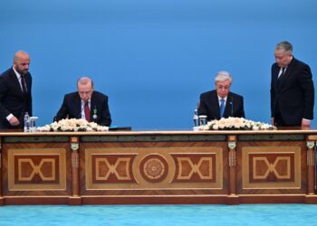 Казахстан и Турция подписали Декларацию о вечной дружбе и расширенном стратегическом партнёрстве