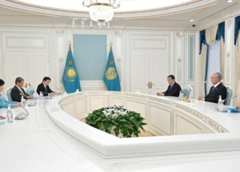 Токаев переговорил в Акорде с губернатором Токио