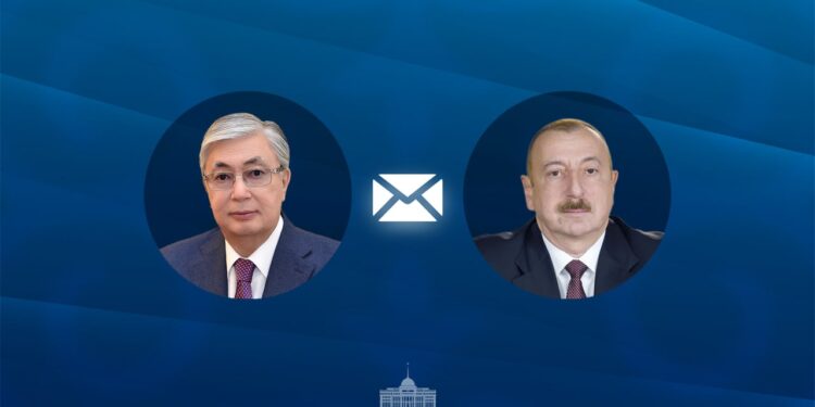 Токаев поздравил Алиева с Днем независимости Азербайджана